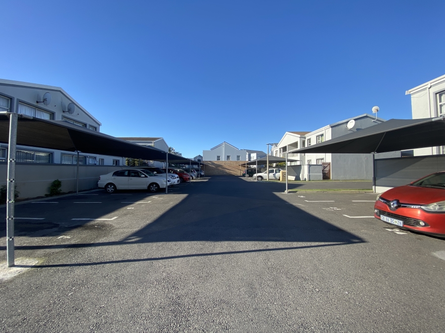 2 Bedroom Property for Sale in Parklands Western Cape